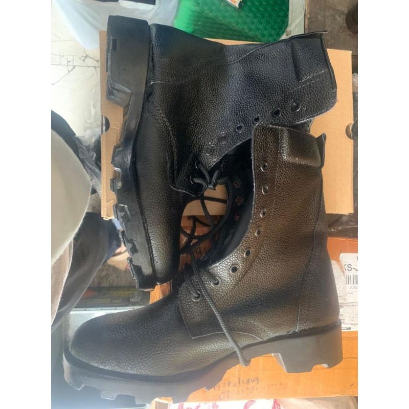 Sepatu PDL Kulit Jeruk Sol Radial