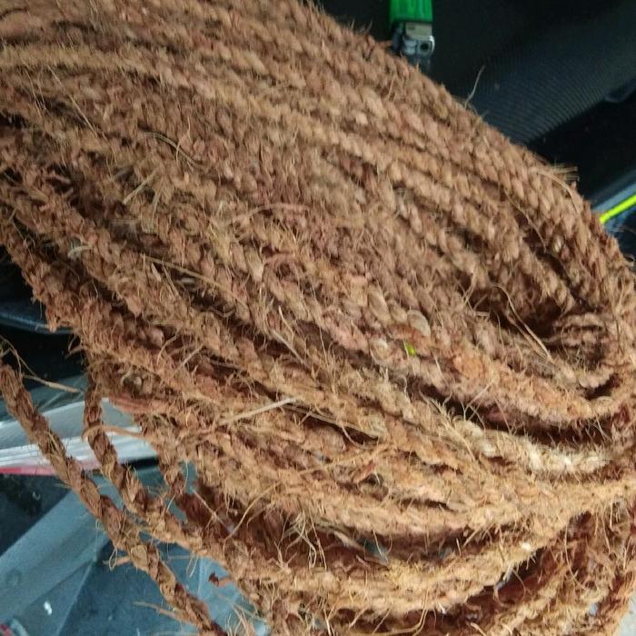 Tali anggrek serabut kelapa