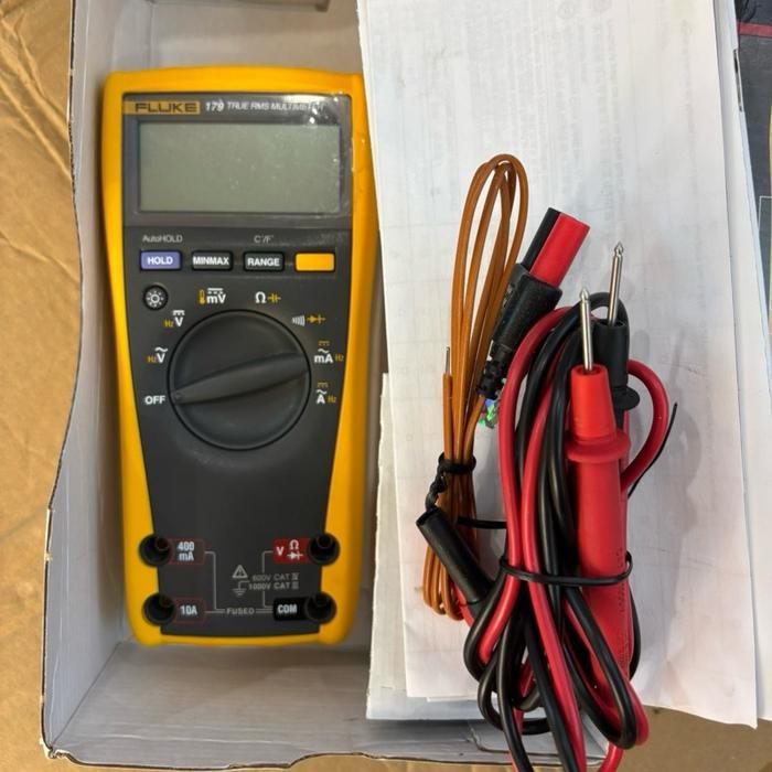 fluke 179 true-rms digital multimeter
