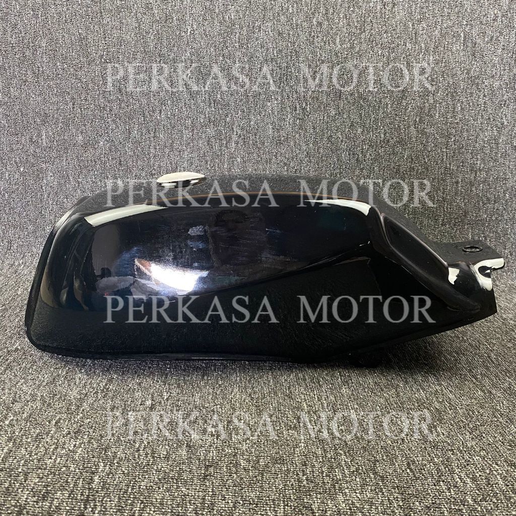 Tangki Bensin Honda Win Warna Hitam – Tangki Motor Klasik Kuat & Elegan