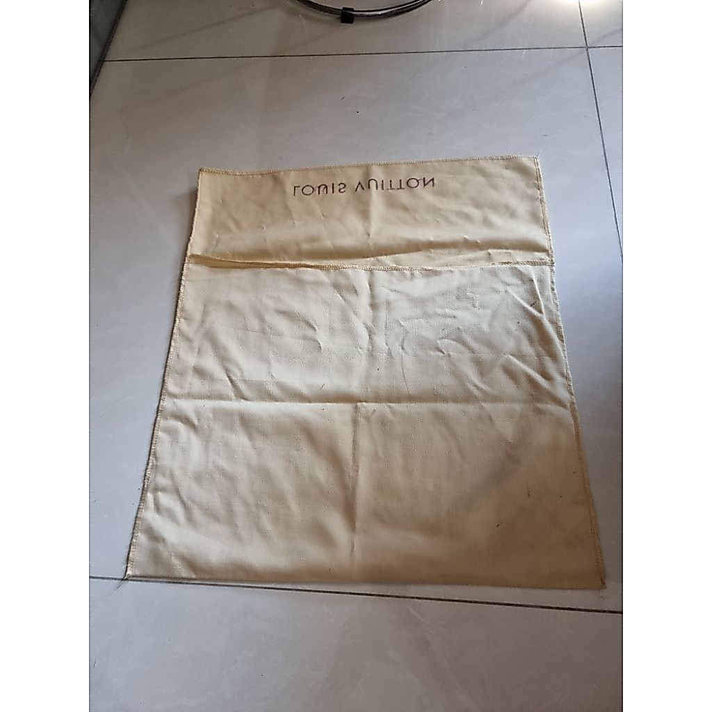 sarung tas LV original