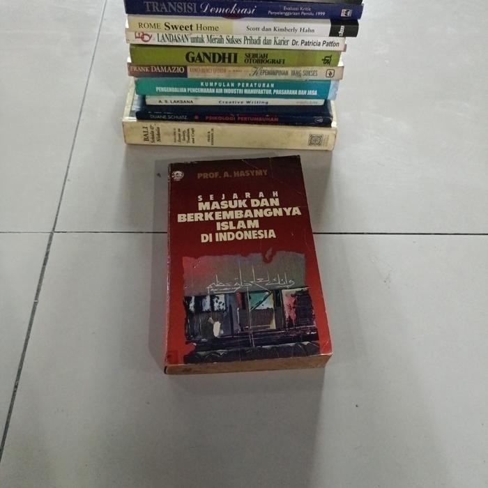 SEJARAH MASUK DAN BERKEMBANGNYA ISLAM DI INDONESIA - HASYMY