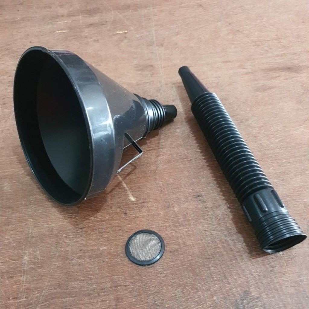 Corong Oli Serbaguna Corong Bensin Corong Minyak Dengan Selang Dan Saringan