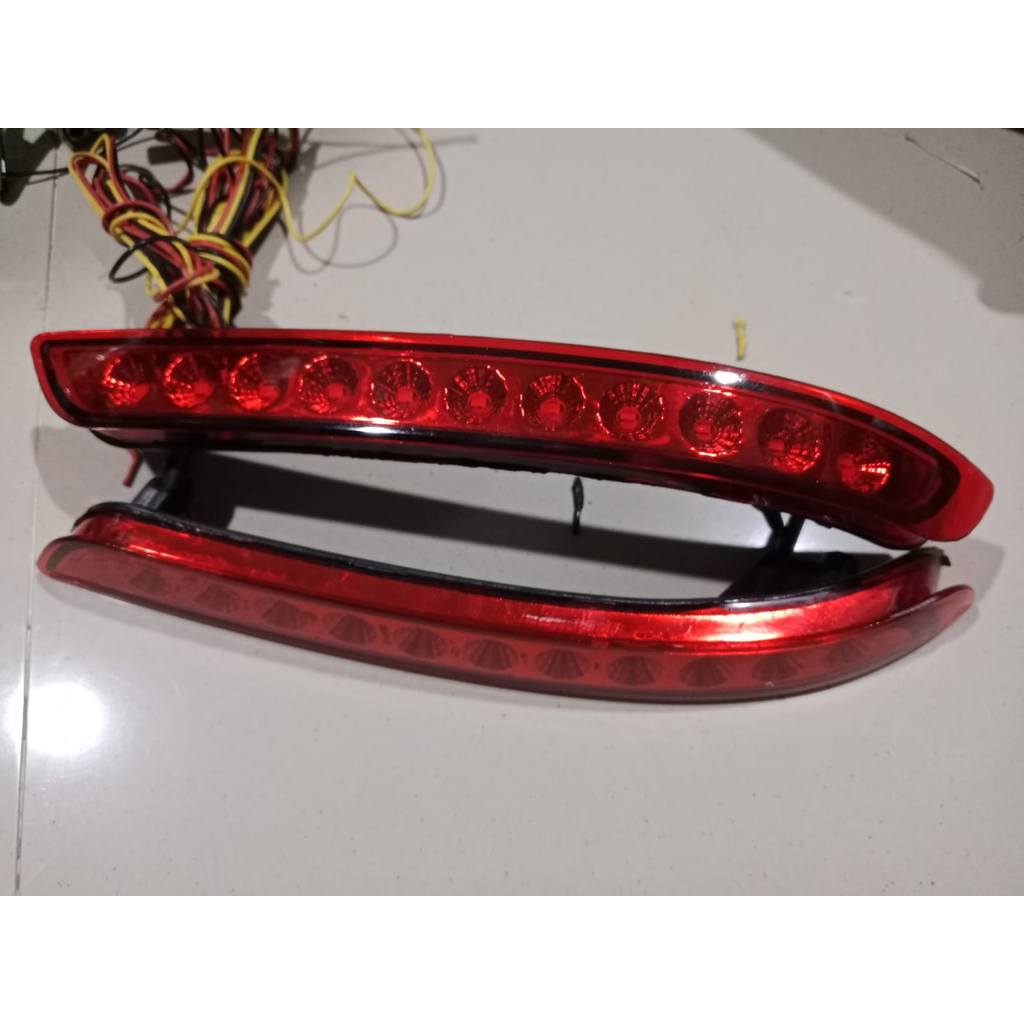 Lampu LED reflektor bumper belakang Innova reborn 2016-2021 merah