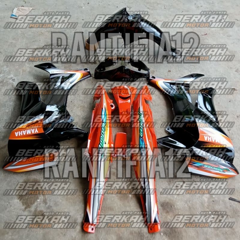 cover bodi full set halus jupiter Z lama Orange Hitam bodi set halus jupiter Z lama Orange Hitam 200