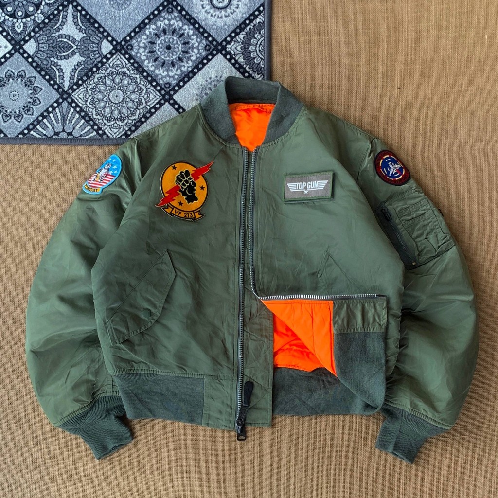 jaket Ma1 Alpha Industries x Paramount size M (limited edition)
100% original 310726T