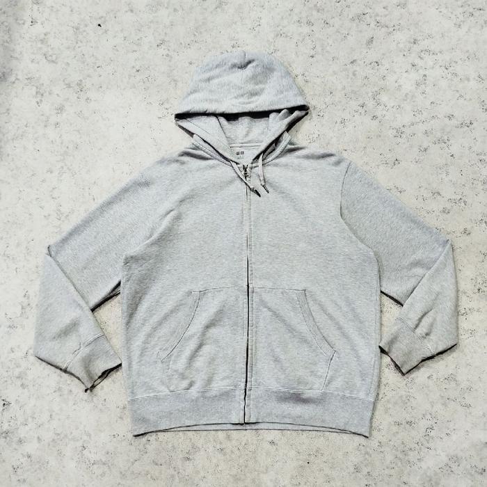 Hoodie zipper pria UNIQLO Basic Abu abu casual murah bagus