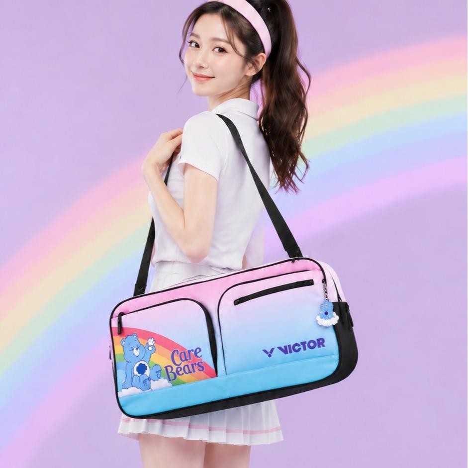 Tas Raket Badminton Kotak VICTOR x Care Bears Multifungsi Anti Air Ada Kompartemen Sepatu Tas Buluta
