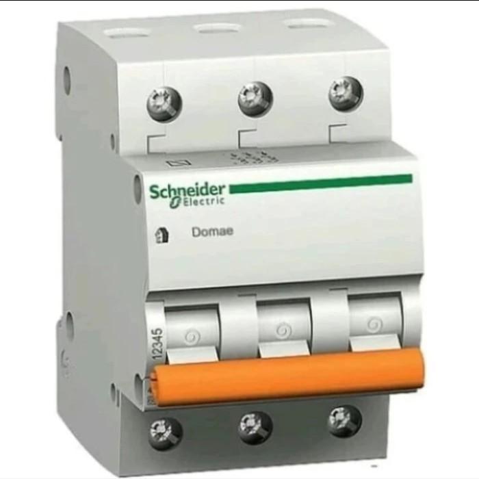 MCB 3P 10A DOMAE SCHNEIDER