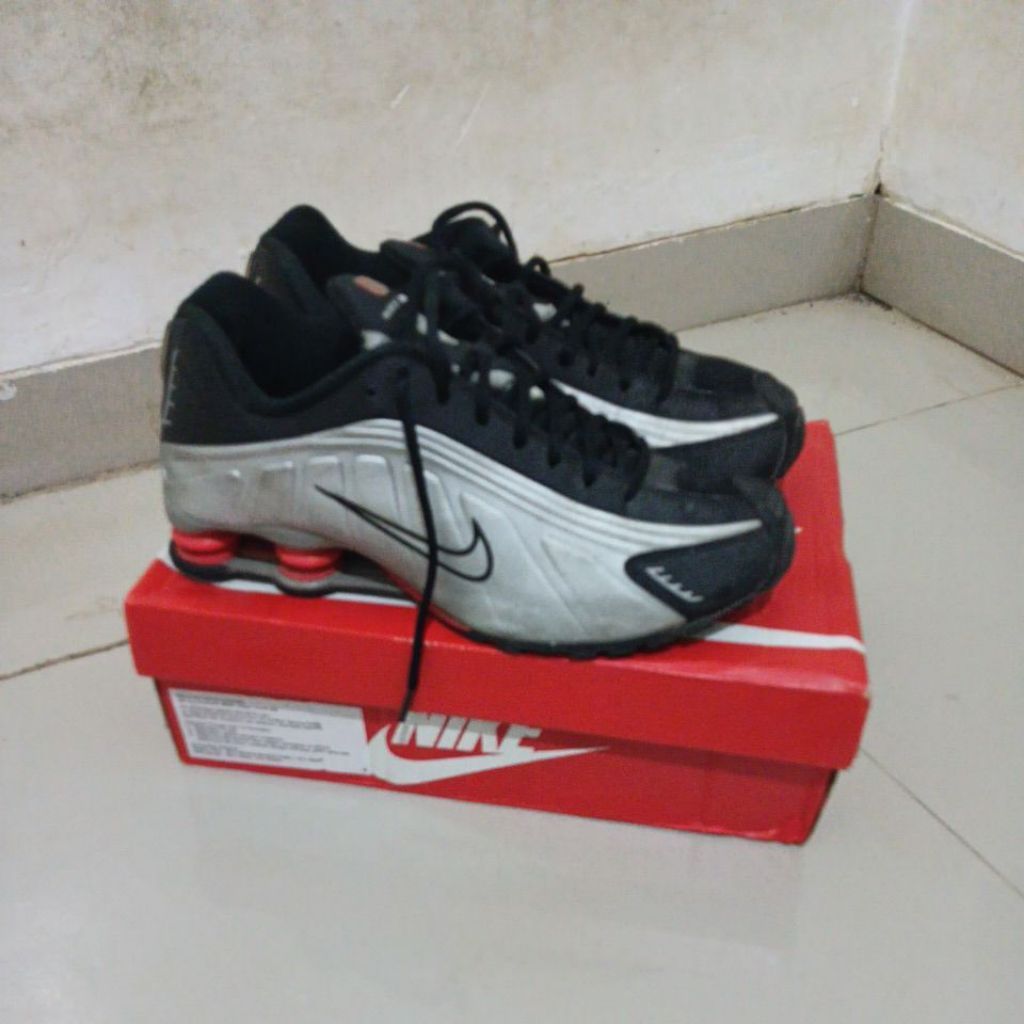 Sepatu Nike Shox R4 ORIGINAL LEGIT SECOND KONDISI MULUS 100% Sneakers Wanita Pria Shox Style 36 Deco