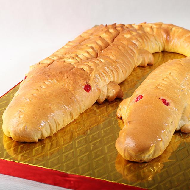Roti Buaya ( 70 cm + 40 cm) / Seserahan / Sunatan / Pernikahan Betawi