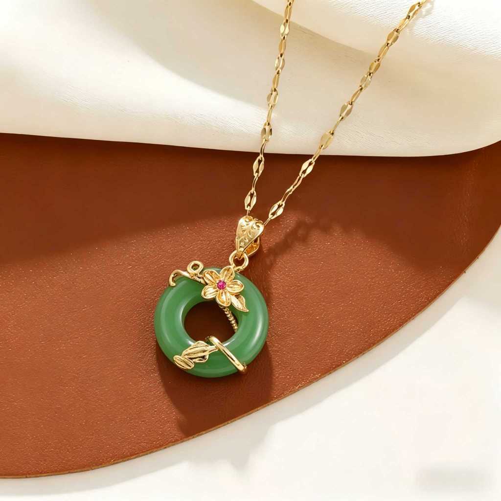 [JOJO Jewelry]Kalung Giok Hijau Emas Wanita Anti Karat, Perhiasan Stylish