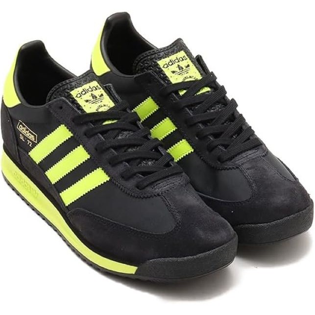 SL 72 RS Core Black Solar Yellow Gold Metallic IG4647 Sneaker dengan Tiga Garisan Hijang Terang di S