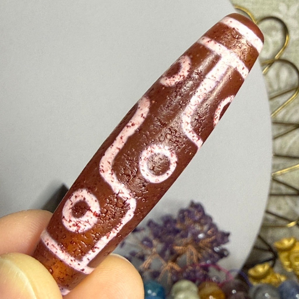 Long Bead Natural Tibetan Dzi Stone (Liontin)