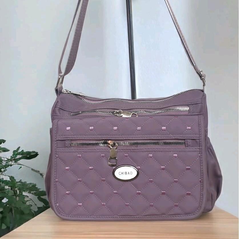 [Kaleido] Tas Selempang Wanita 4 Ruang – Stylish Elegan Muat HP, Dompet & Kosmetik warna Ungu Lavend