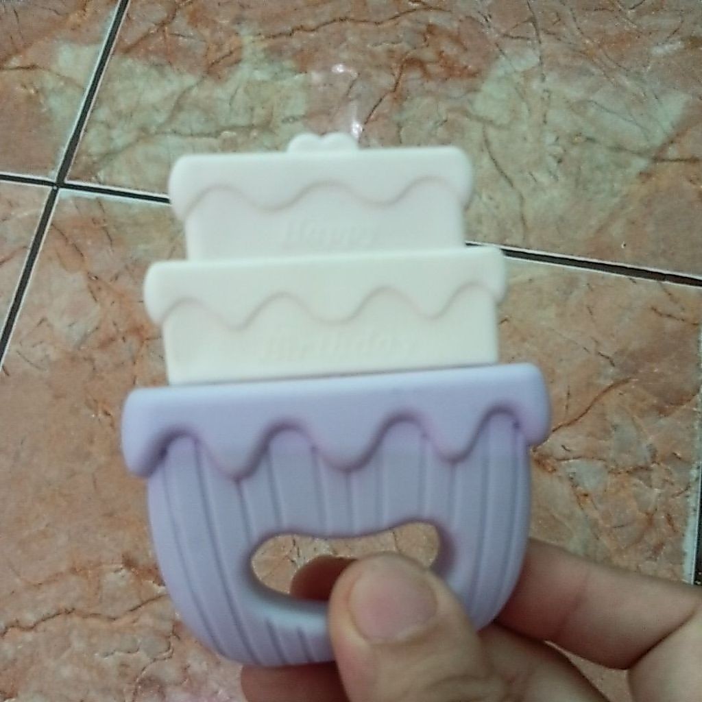 preloved gigitan bayi teether baby