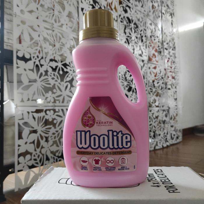 Woolite laundry 750 ml original UK