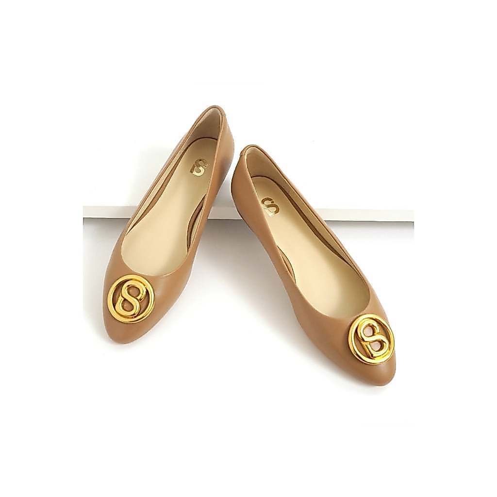 Buttonscarves Elan Shoes - Light Brown.