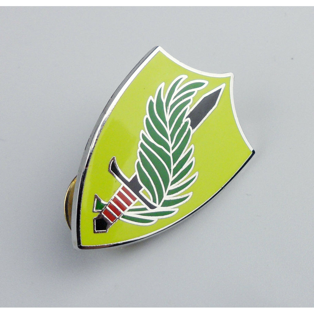 . Metal US Central Command Combat service Badge Pin CSIB US ARMY SHIELD BADGE