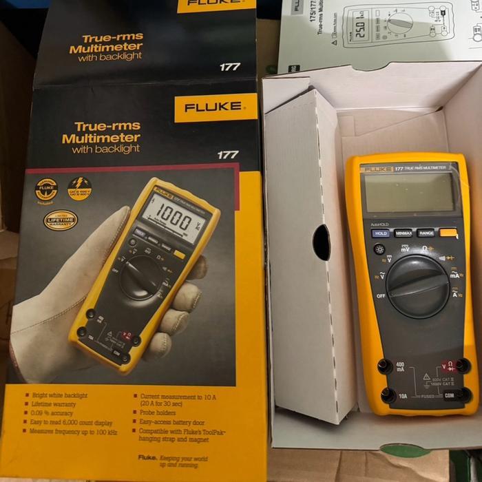 FLUKE 177 True-rms Multimeter