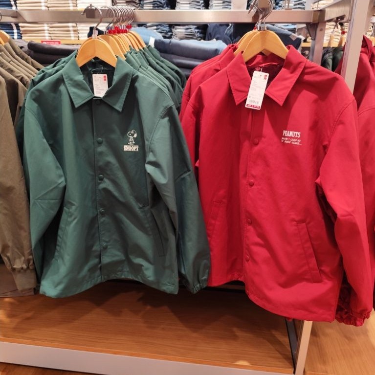 Jaket Coach Peanuts Pria Uniqlo (Unisex)