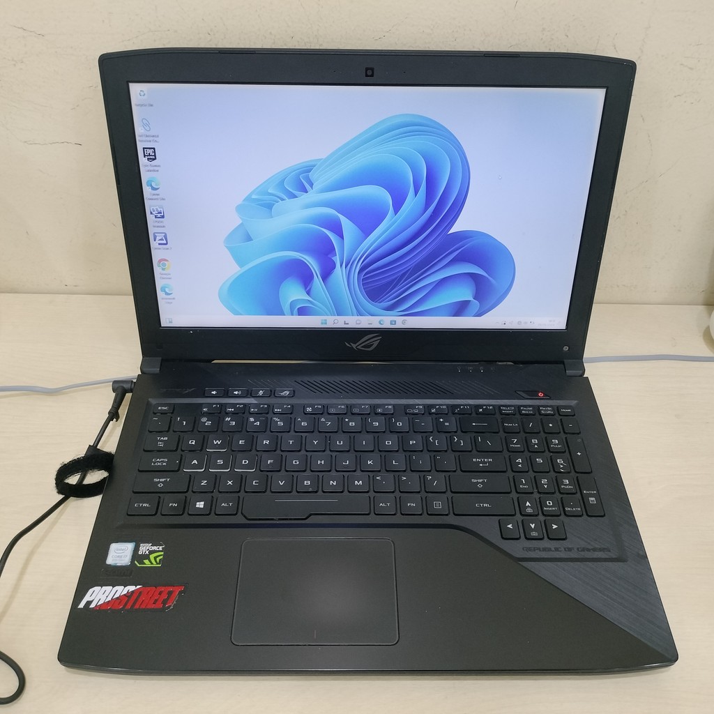 Asus Rog Strix 15 GL503GE Intel Core i7-8750H NVIDIA GeForce GTX 1050 Ti Ram 8 HDD 1 TB 5742F