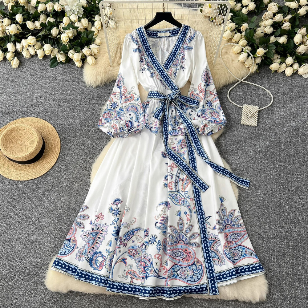 FADFAD Gaun Panjang Model A Line Gaya Retro Untuk Wanita | Nuansa Retro Modern Yang Mudah Dipadukan 