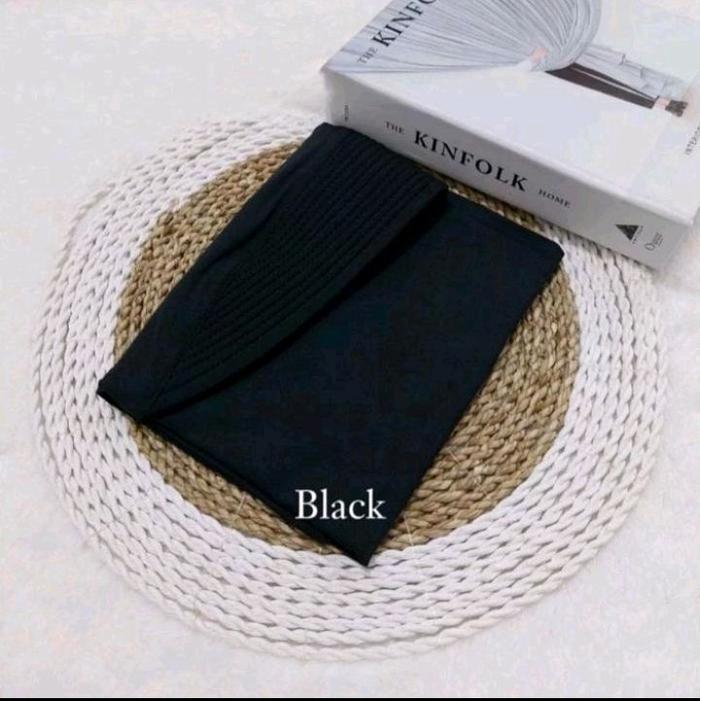 Hijab Instant// Bergo Sport|| Bergo Sekolah / Bergo Sport Instant - Hitam, S