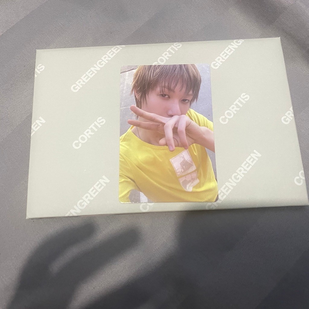 CORTIS ALBUM Weverse Album Green Green + Official Photocard Martin