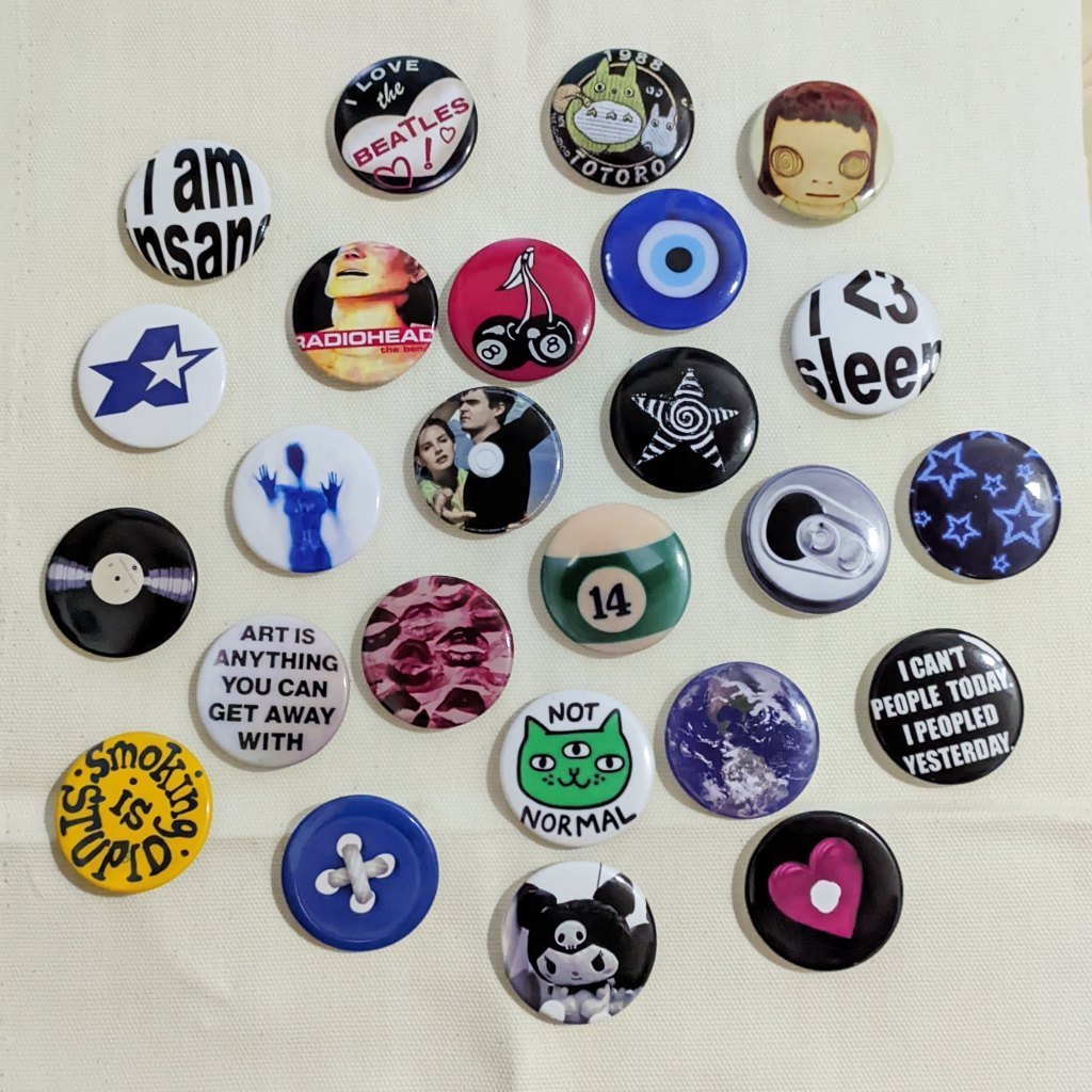 GRIZLY Y2K PIN BUTTON GLOSSY | bag accessories y2k core bros | 44mm | aesthetic