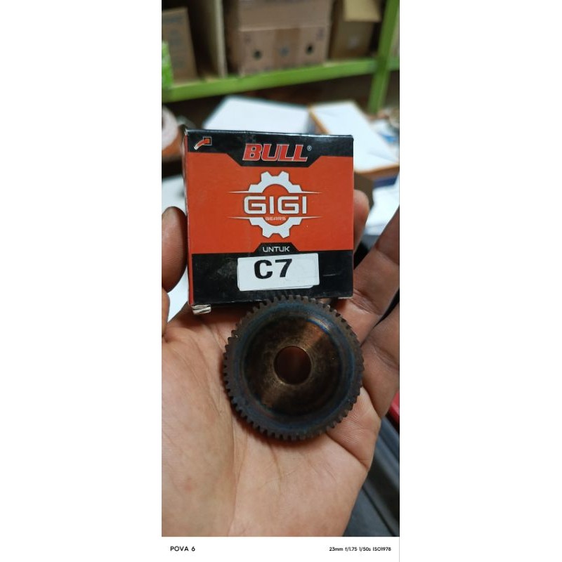 Gear bull C7 for mesin circular saw serkel hitachi 7 inch