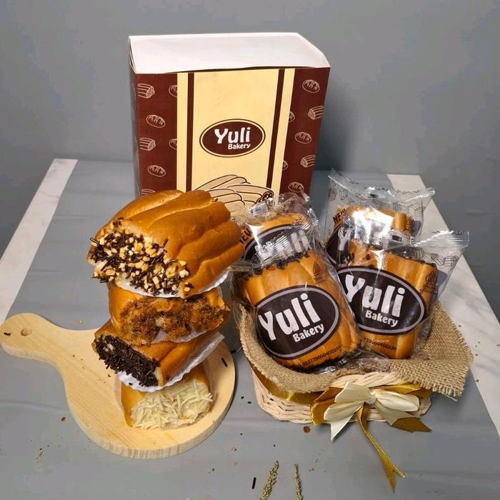 [10PCS] ROTI GULUNG BY YULI BAKERY