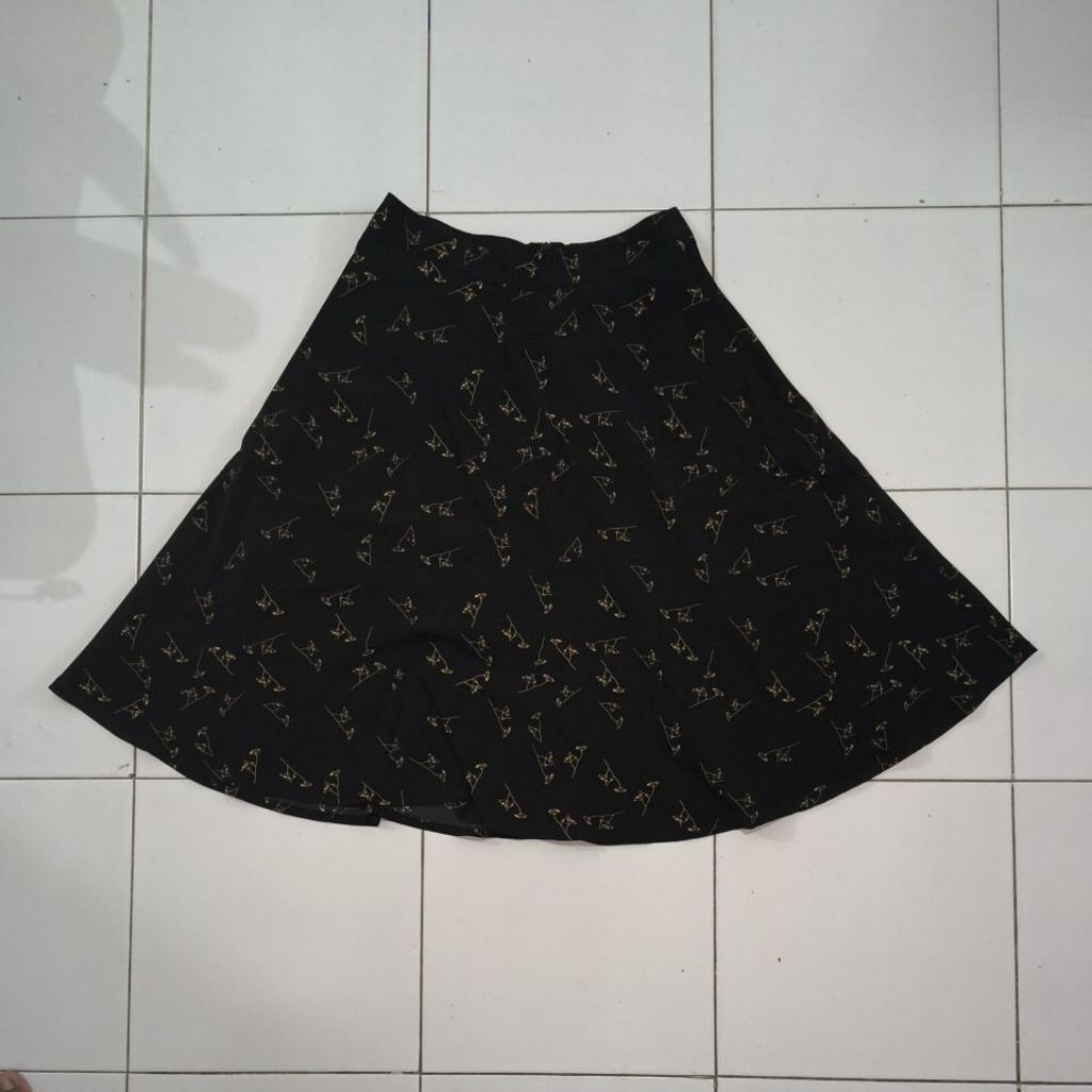 PRELOVED Rok The Executive ukuran S