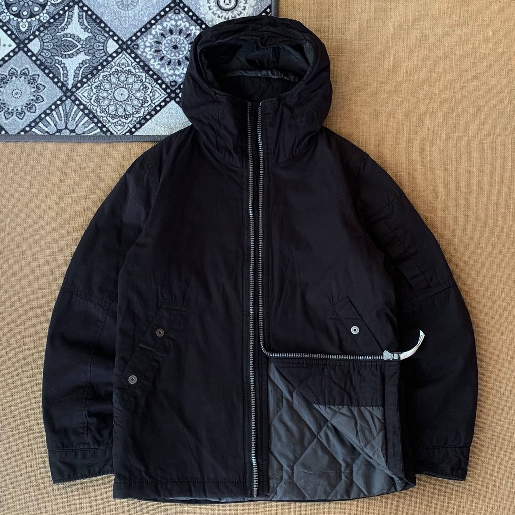 jaket GStar Raw size S (seperti baru)
100% original 270726Q