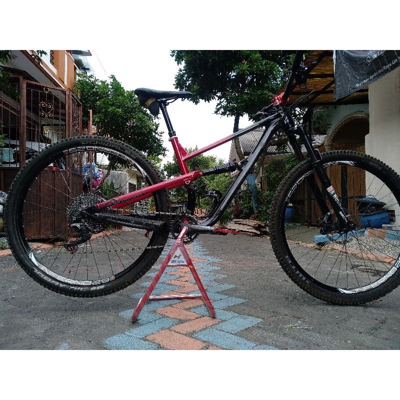 Foto Paddock stand standar jagrak sepeda holowtech 2 HT 2 ht2
