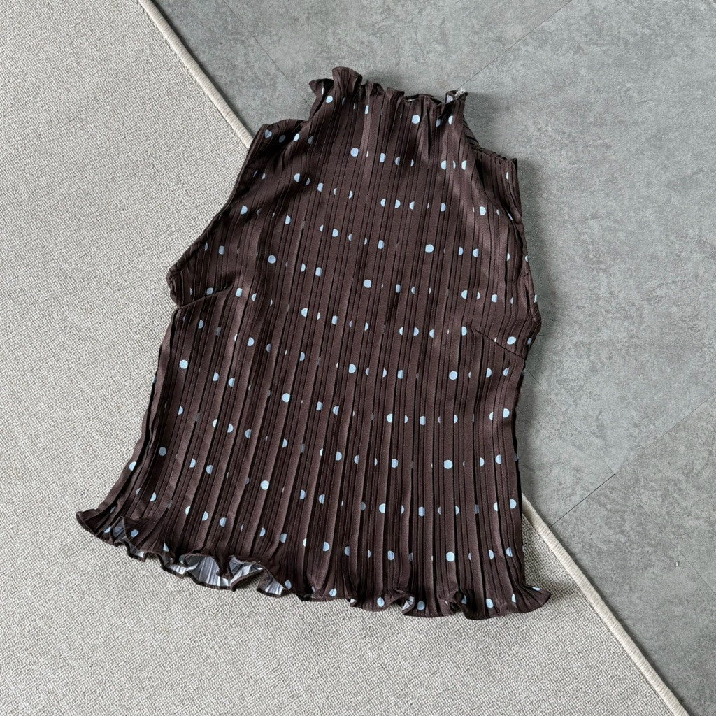 DEVIY BERKAH STORE Pleats collection | inner pleats by roetoeofficial
