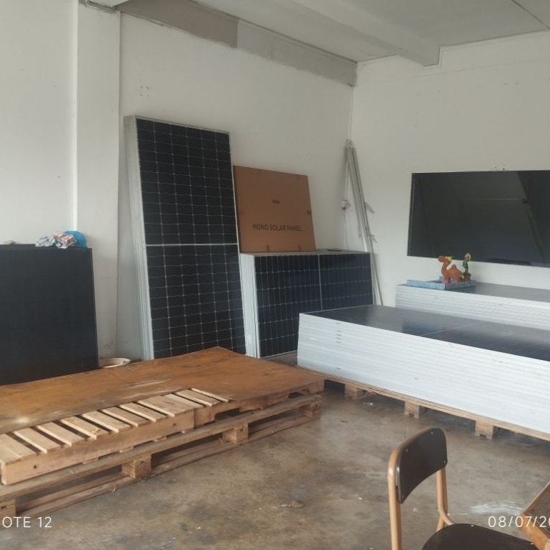 Solar panel Byd bifacial 580wp Batam
