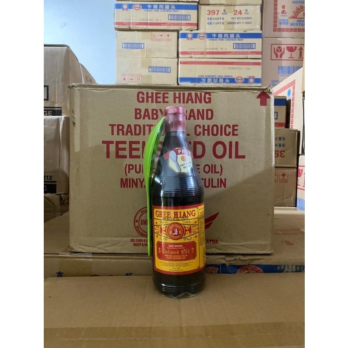 NV Minyak Wijen Ghee Hiang Malaysia 700ml 1 dus isi 12