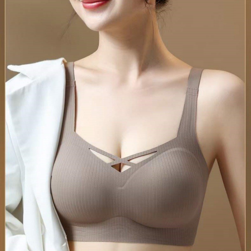 Bra modis untuk payudara kecil