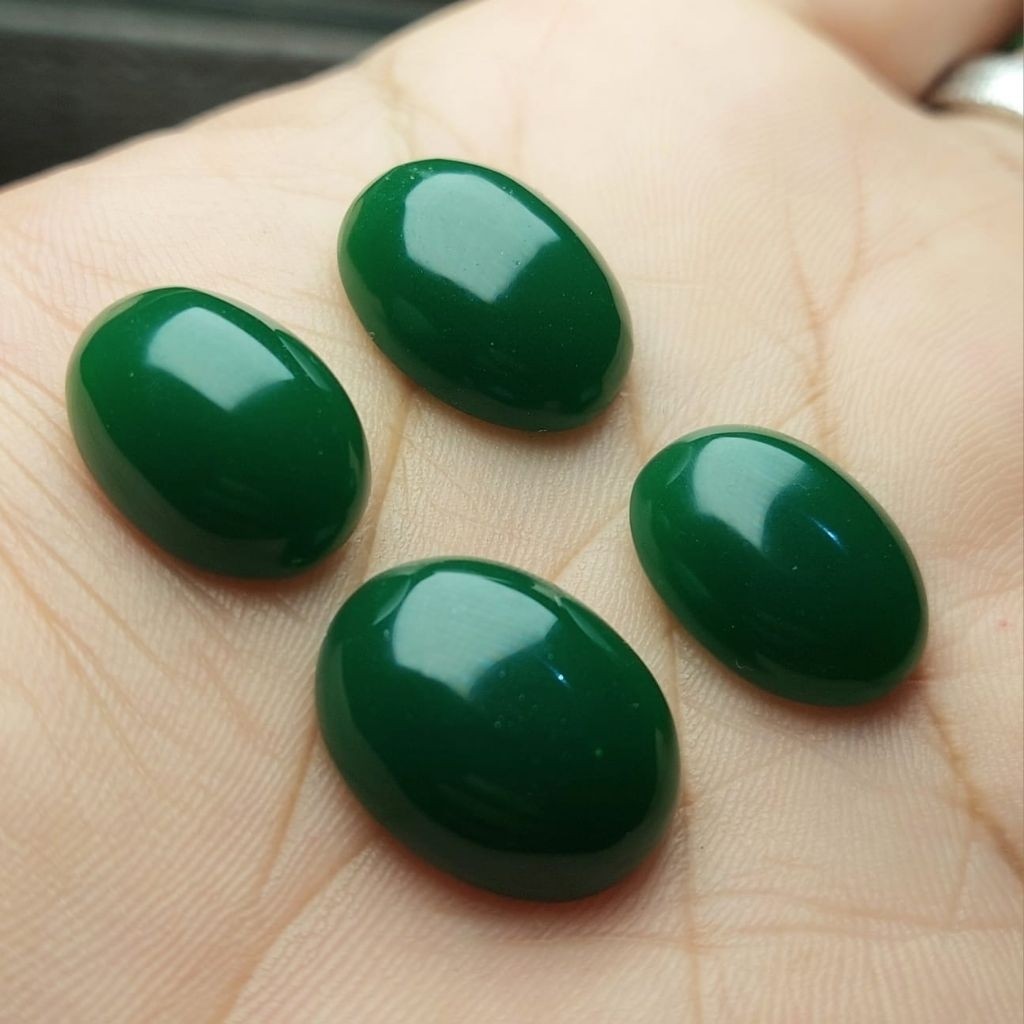 Batu akik bacan doko kristal tembus senter plong / bacan hijau garut