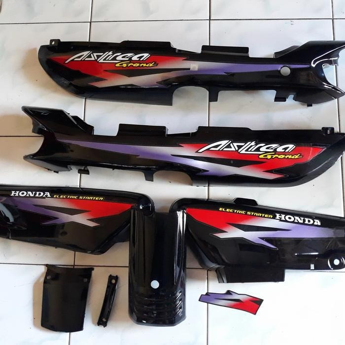cover body honda astrea grand sabit tahun 96 Motorcycle