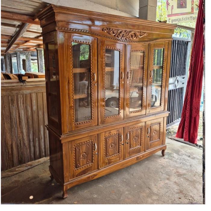 Lemari Hias 4 Pintu Bahan Full Kayu Jati ( Ready Stock )