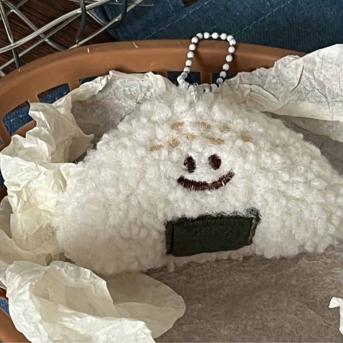 [ TERBARU ] Gantungan Kunci Makanan Sushi Onigiri / Gantungan Tas Boneka / Gantungan Bulu Lucu / Cut