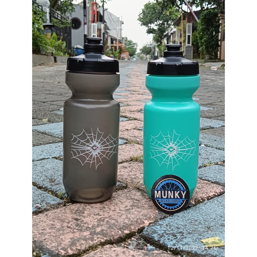 Foto Bottle Bidon botol air minum 620ml high quality untuk sepeda gowes lari hiking