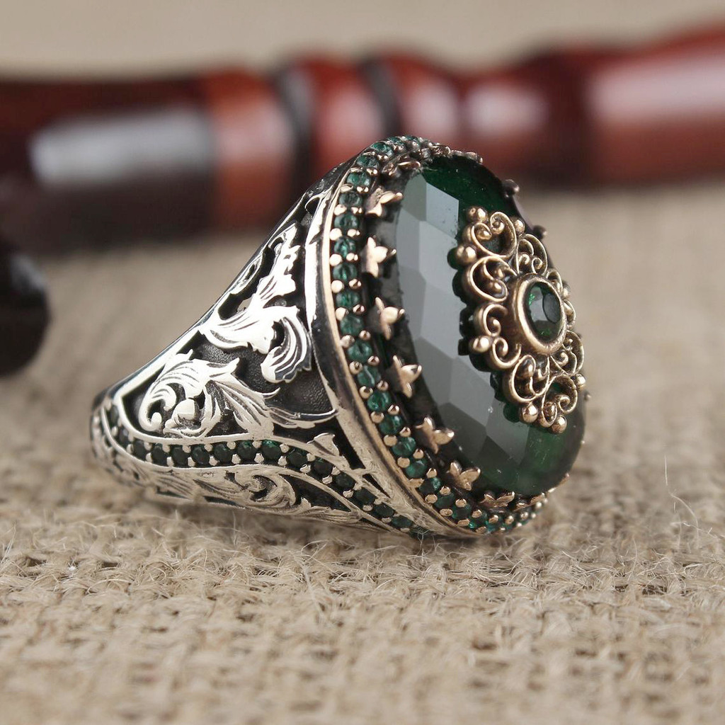 Cincin pria perak model baru warna hijau perak bertabur berlian, cincin retro