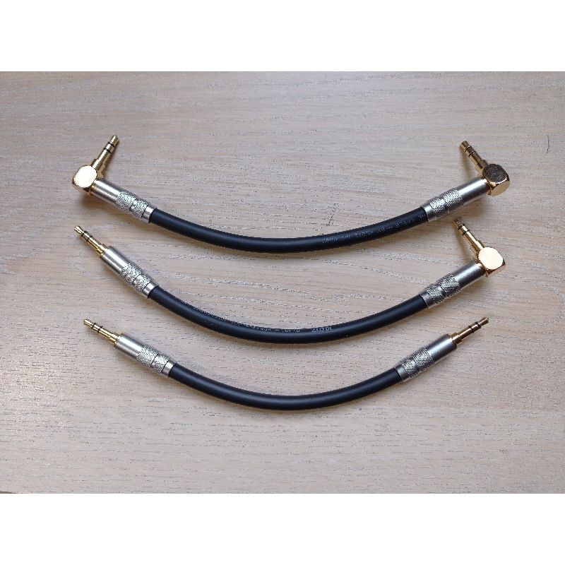 BES - 3.5mm to 3.5mm (1/8 to 1/8) Balance AUX Cable (15 cm)