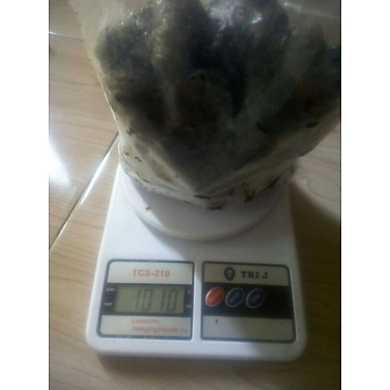 PROPOLIS KLANCENG / PROPOLIS 1KG /propolis / propolis leavi/ propolis mentah  /sisa perasan madu