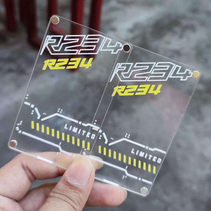 FNDR Panel Akrilik Bening R234 Dan R233 Model Cyber WARNA - R234 Cyber, Kuning