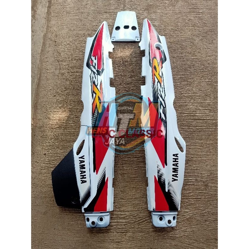 Cover bodi bok aki yamaha Fiz r bodi belakang set bok aki set striping Fiz r putih Premium Quality