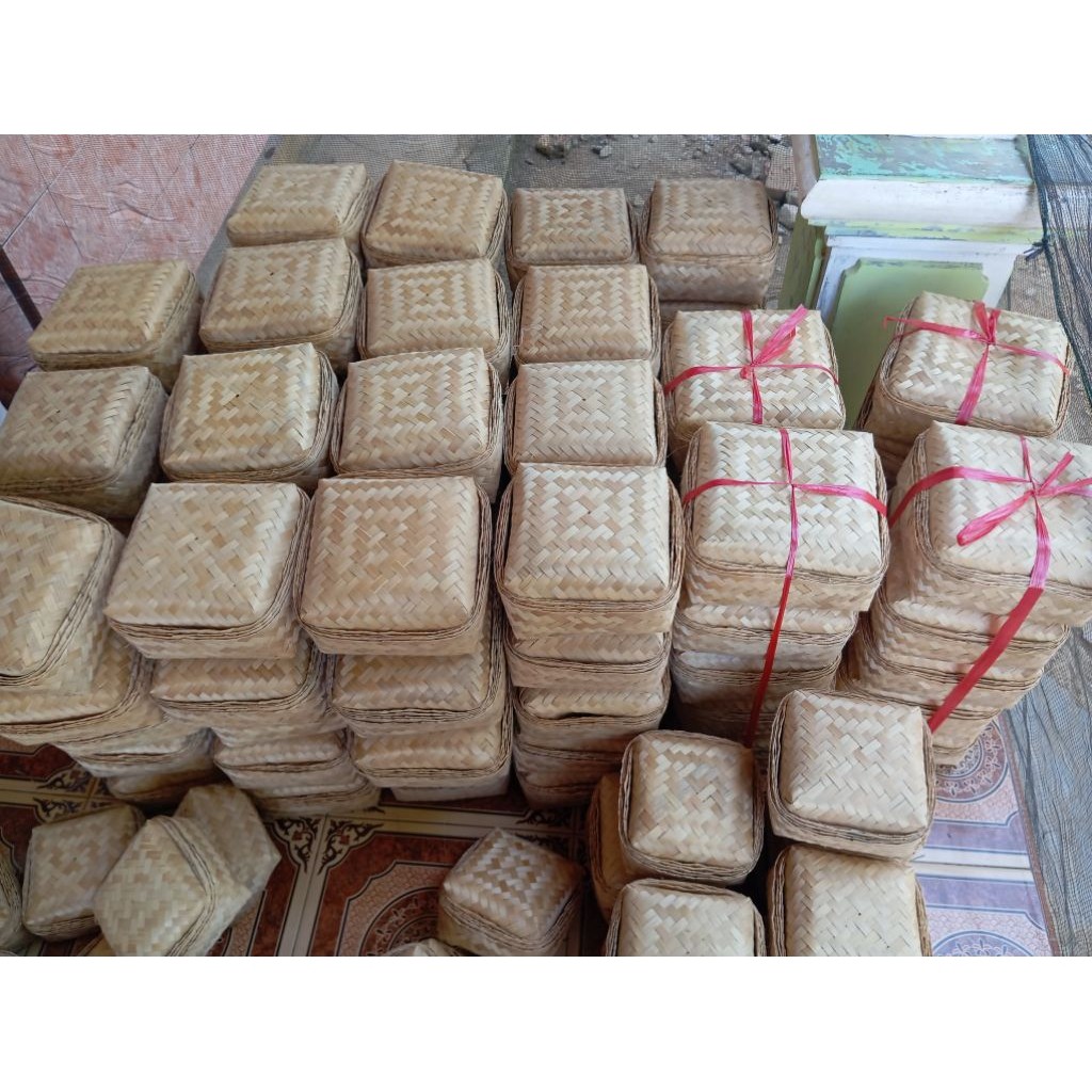 Sepasang Besek Bambu 22x22 cm | Besek Anyaman Bambu  22x22 cm Kotak Besek Bambu  Natural untuk  Hamp